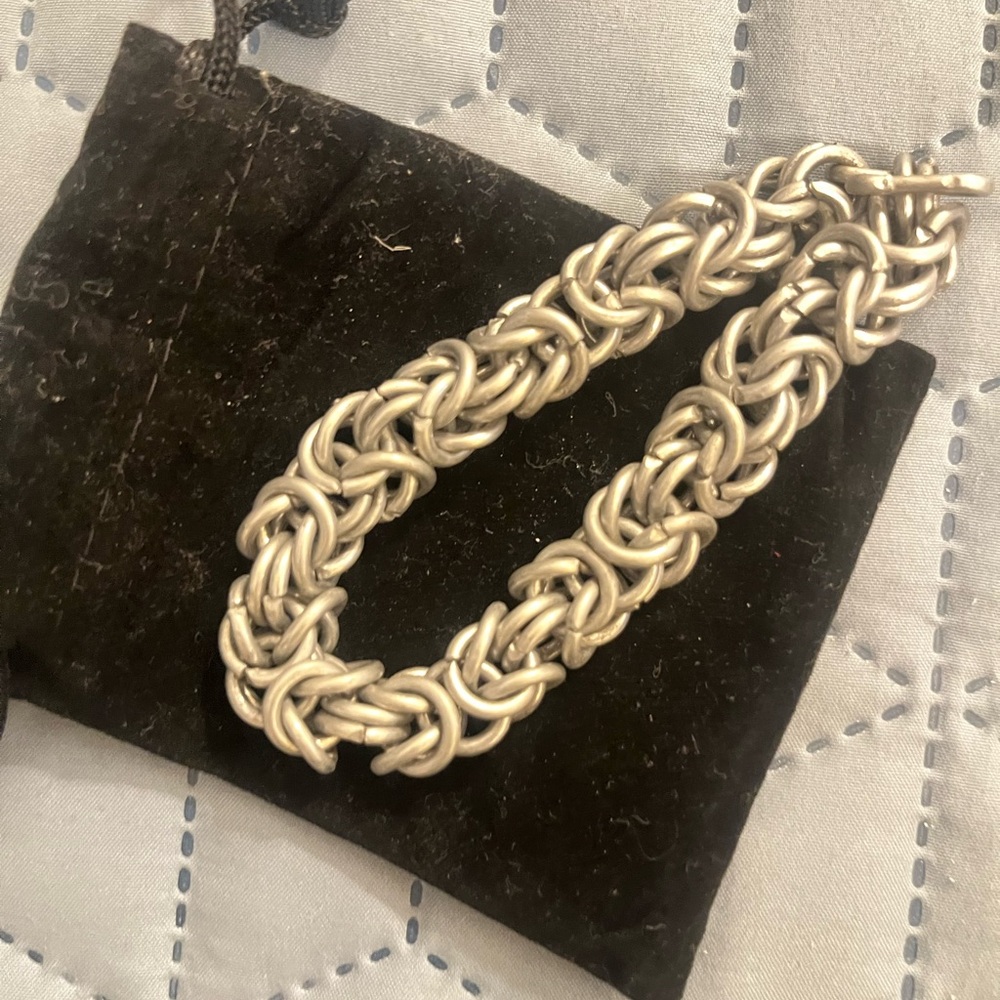 Elegant Silver 8 inches Chain Bracelet hand made in Roma, Italy. Beautiful!